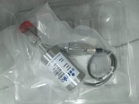 MKS Instruments 750C13TCE2GG Industrial Sensor product photo 1
