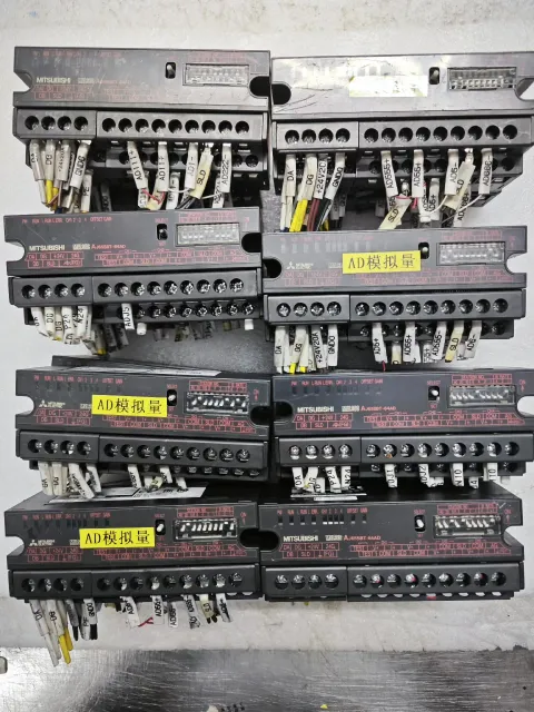 Mitsubishi Electric AJ65SBT-64AD Industrial Automation Component — product photo 33 of 38