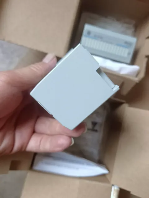 Allen-Bradley 1794-IB16 PLC Module — product photo 7 of 14