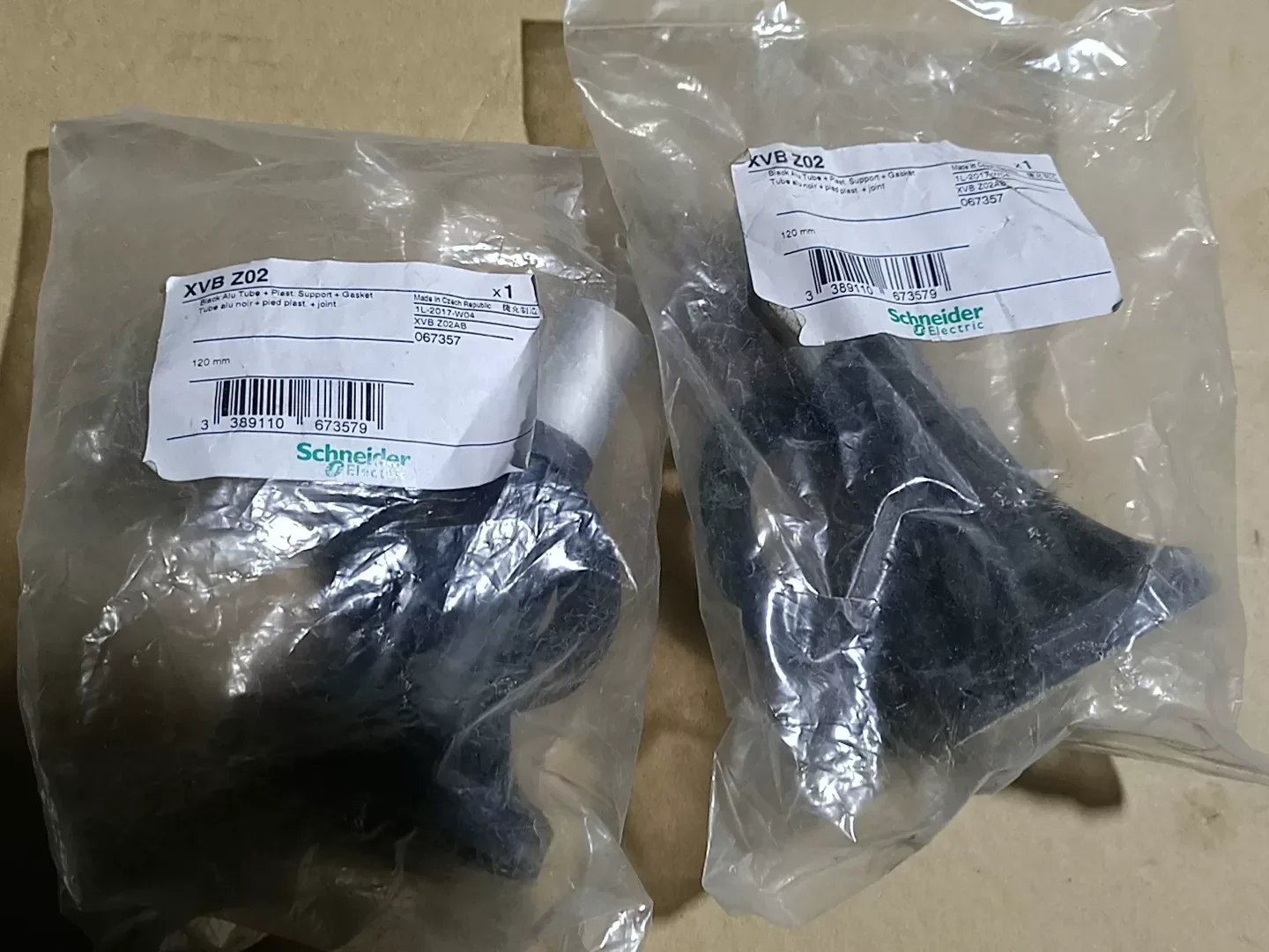 Schneider Electric XVBZ02 / 067357 Industrial Automation Component product photo 1