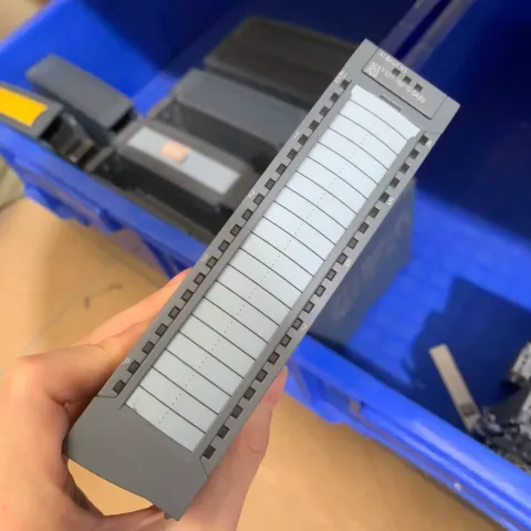 Siemens 6ES7531-7NF10-0AB0 Industrial Automation Component — product photo 17 of 18