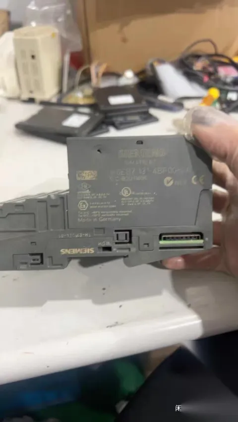 Siemens 6ES7 131-4BF00-0AA0 Industrial Automation Component product photo 1
