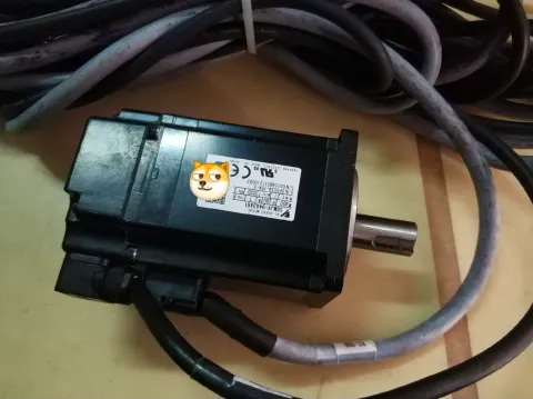 Yaskawa SGMJV-04A3A61 Motor & Drive Component — product photo 11 of 13