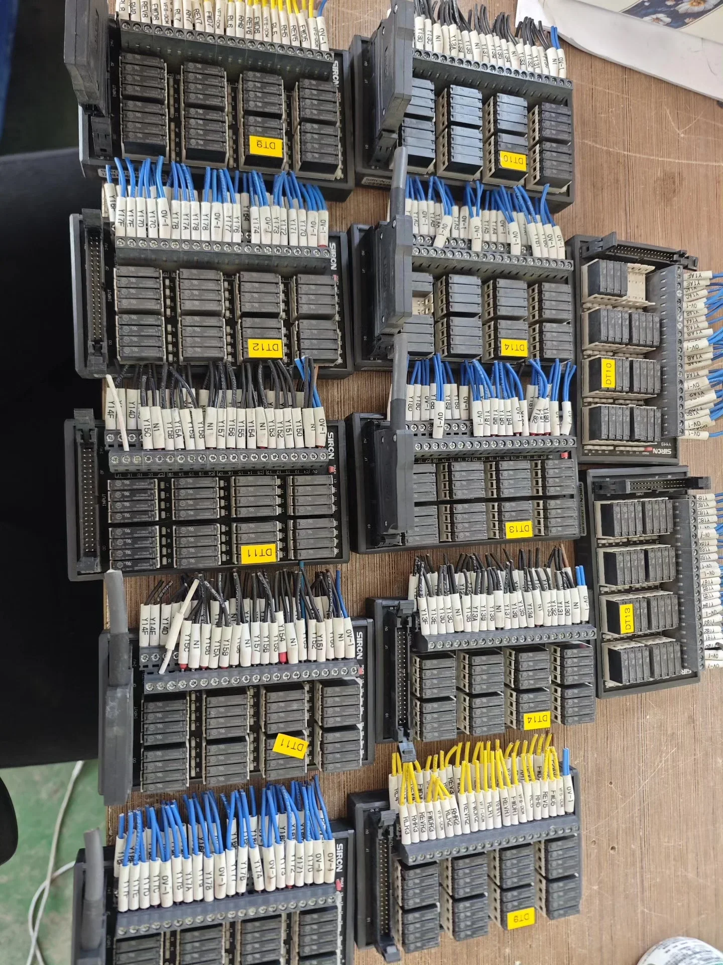 SIRON Y449 / 22C01118-0990 Industrial Relay product photo 1