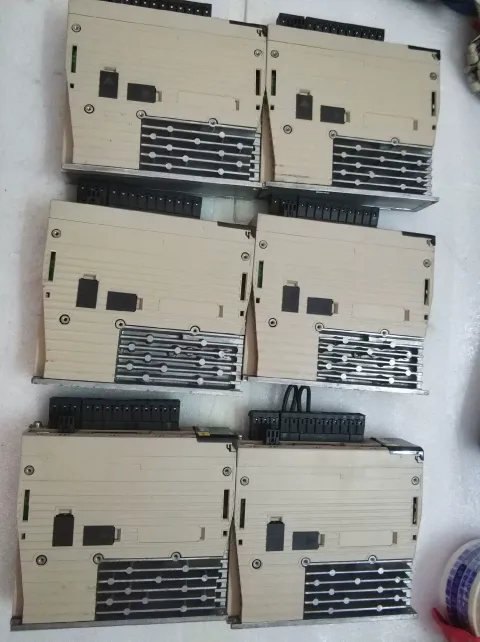 White Label SGDV-R90A01A002000 Motor & Drive Component product photo 3