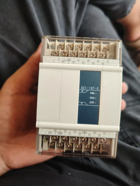 XINJE XC1-16T-E PLC Module — product photo 8 of 12