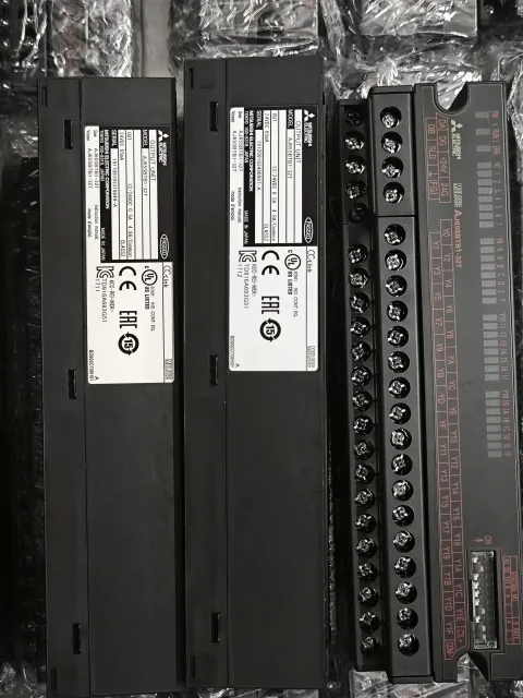 Mitsubishi Electric AJ65SBTB1-32T Industrial Automation Component — product photo 35 of 49