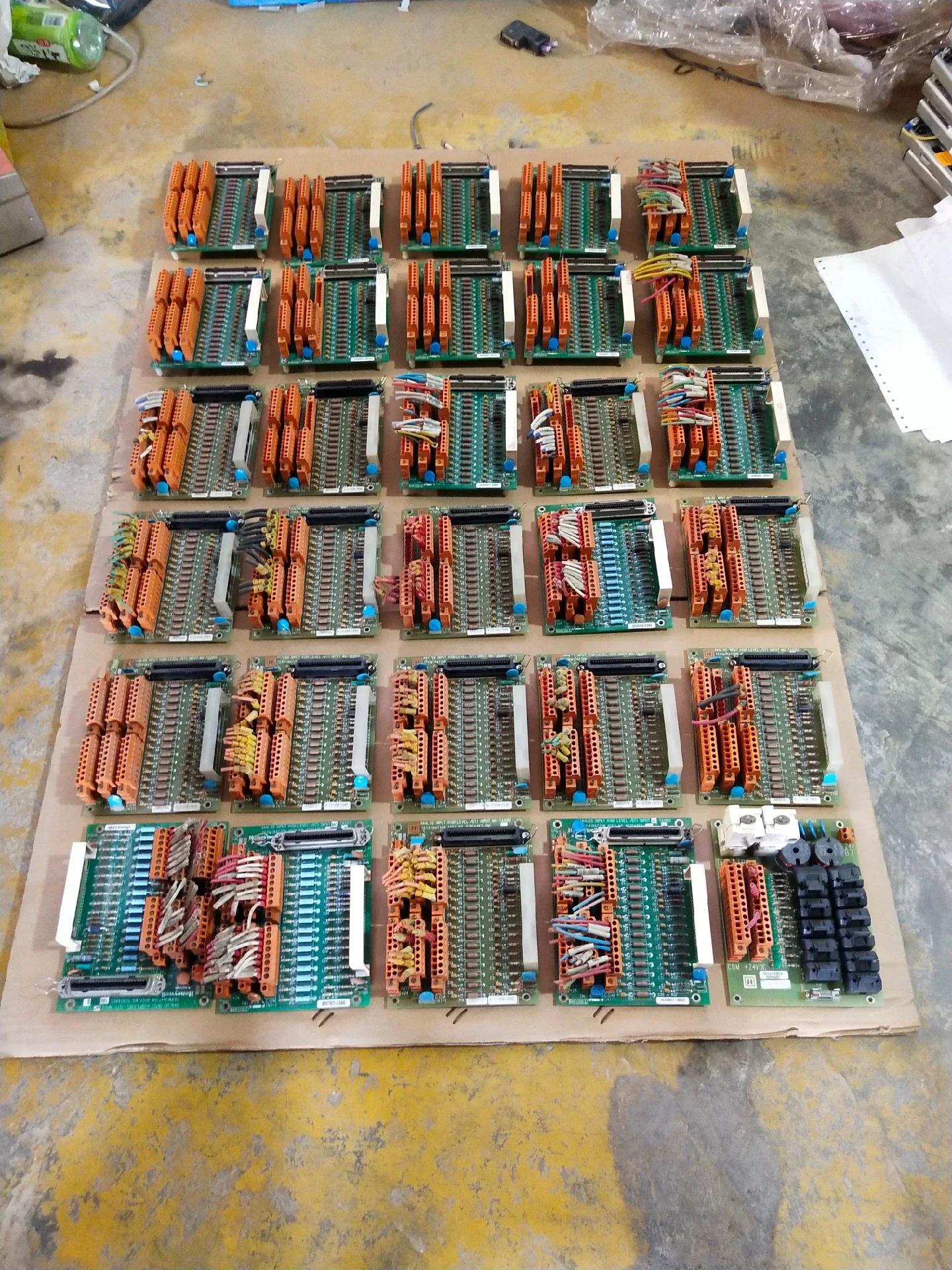 Honeywell 51304453-100 / 51304453-150 (MU-TAIH02) Industrial Automation Component product photo 1