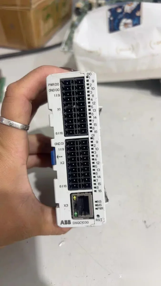ABB 3HAC058663-001/01 I/O Module product photo 1