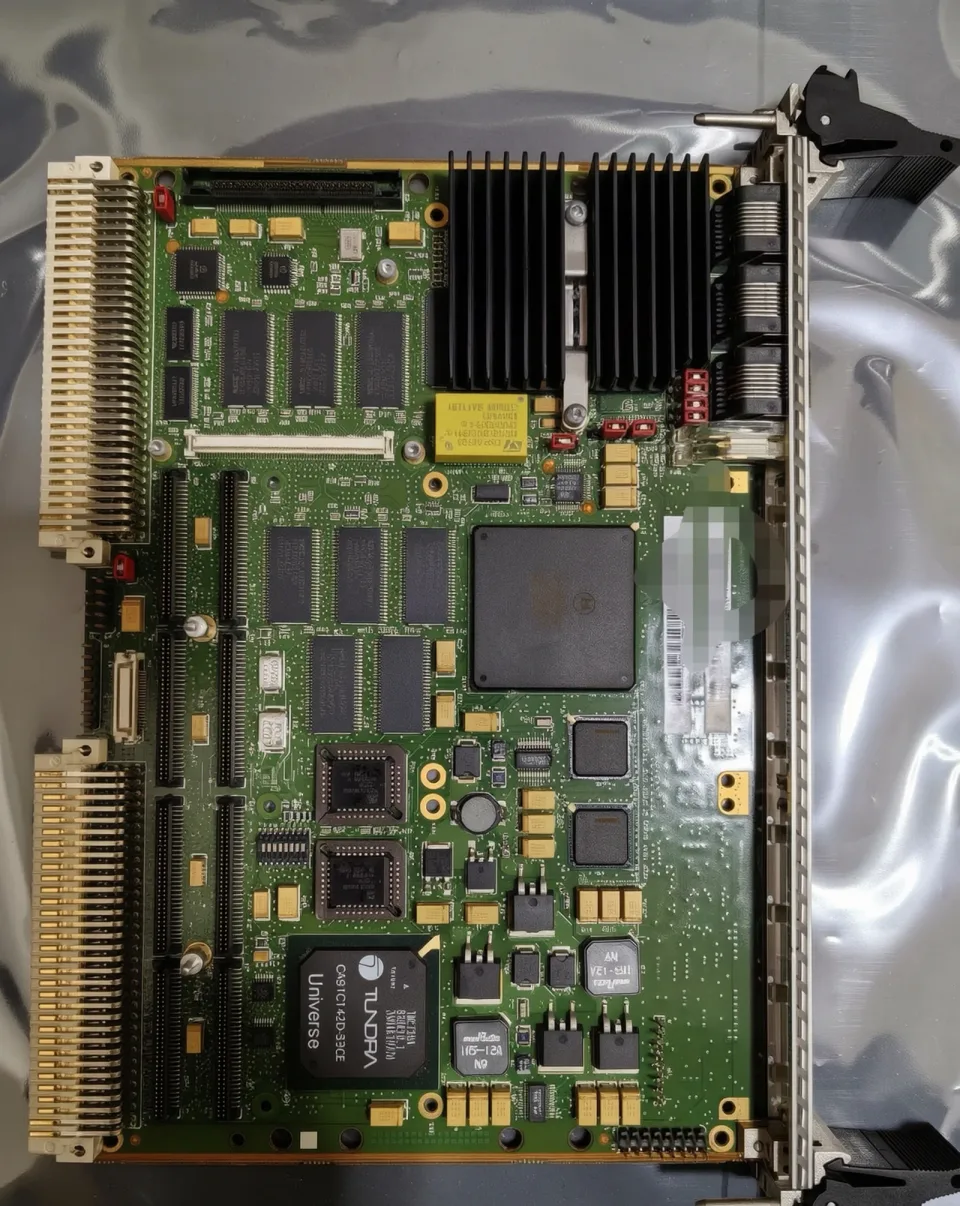 Motorola MVME5100 / 01-W3518F Industrial Control Board product photo 1