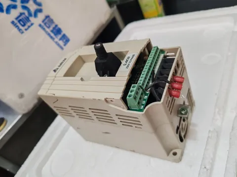Delta VFD004M21A Motor & Drive Component product photo 2