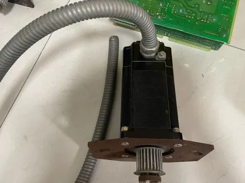 Berger Lahr / Schneider Electric VRDM3913/50LWB Motor & Drive Component product photo 3