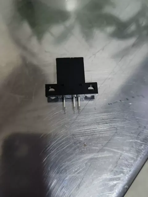 Omron E3S-PY402 Industrial Sensor product photo 3