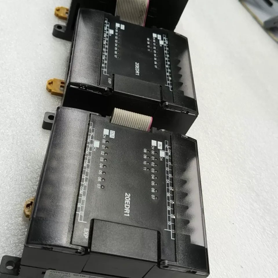 White Label CP1E-N30DR-D + 2× CP1W-20EDR1 PLC Module product photo 1