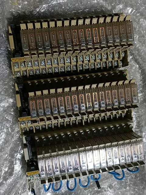 Omron G7T-1112S DC12V I/O Module product photo 3