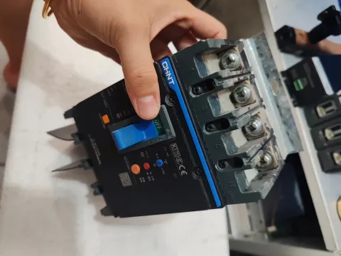 CHINT / 正泰 NXMLE-125S/4300A Industrial Automation Component product photo 6