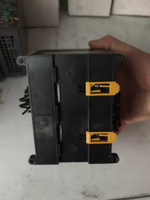 OMRON CP1E-E40DR-A PLC Module product photo 3
