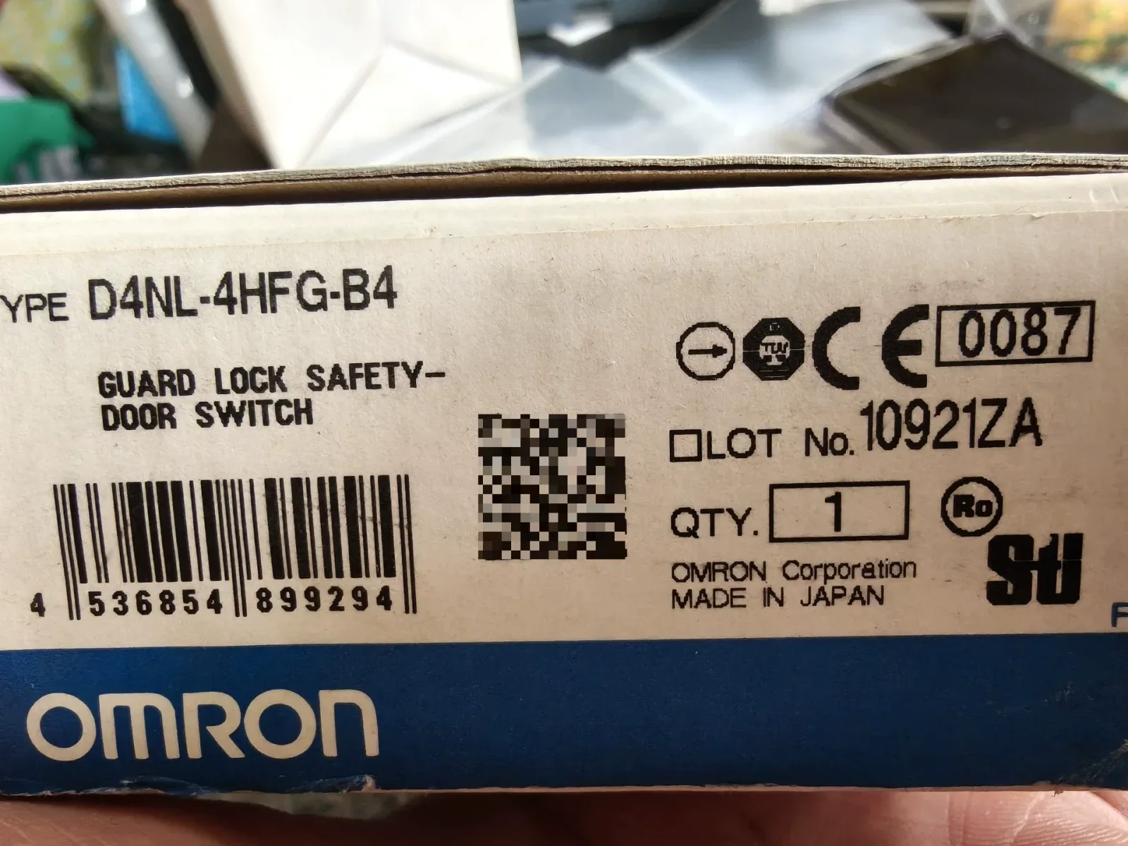 Omron D4NL-4HFG-B4 Industrial Sensor product photo 1