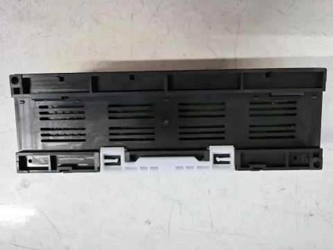 Mitsubishi Electric AJ65BTB2-16DT Industrial Automation Component — product photo 3 of 12