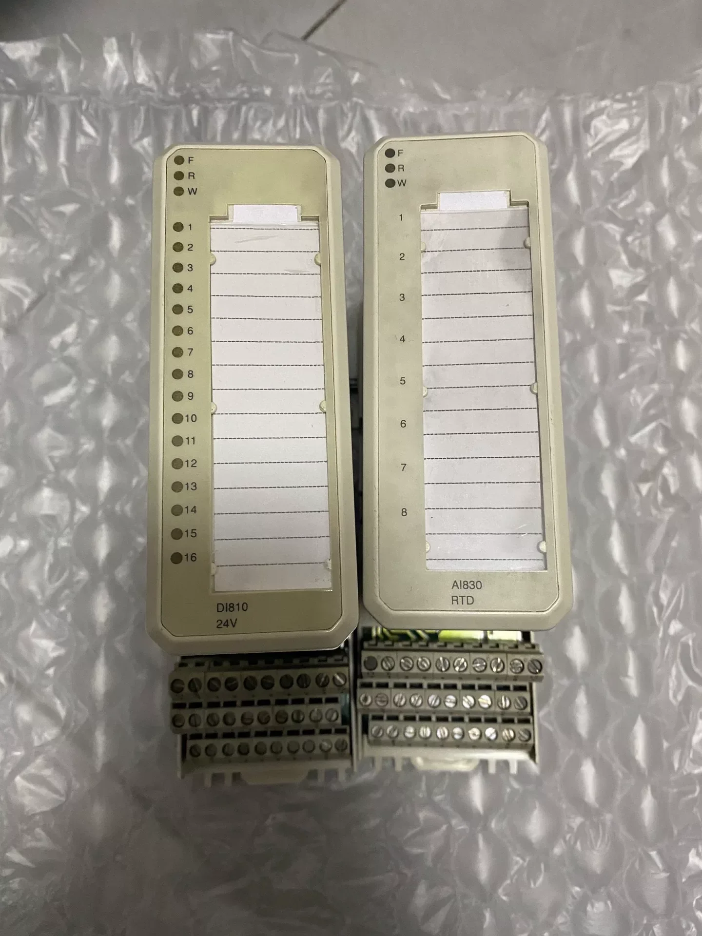 ABB DI810 / AI830 I/O Module product photo 1