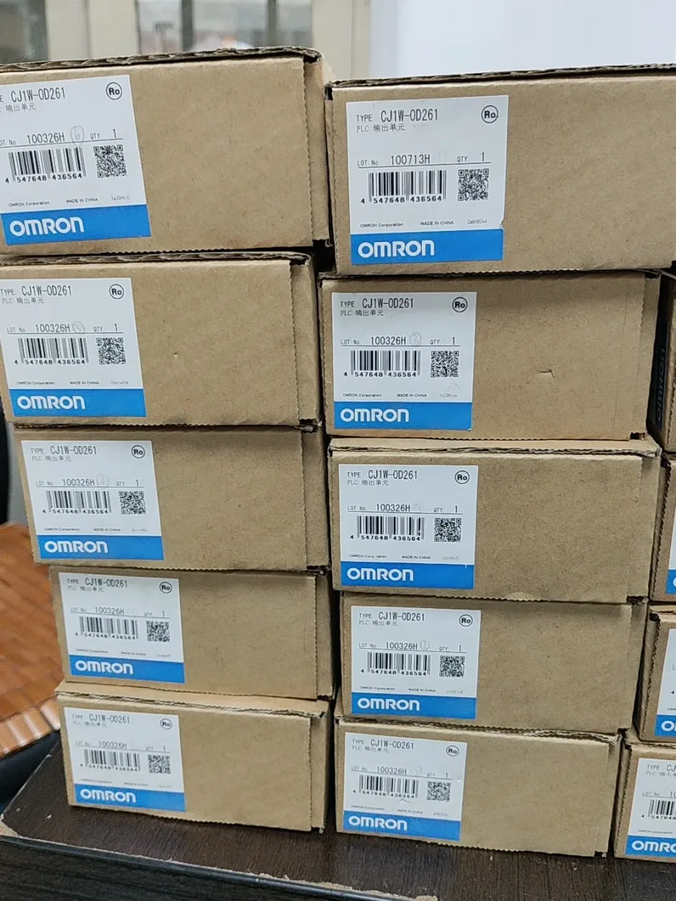 Omron CJ1W-OD261 PLC Module product photo 1