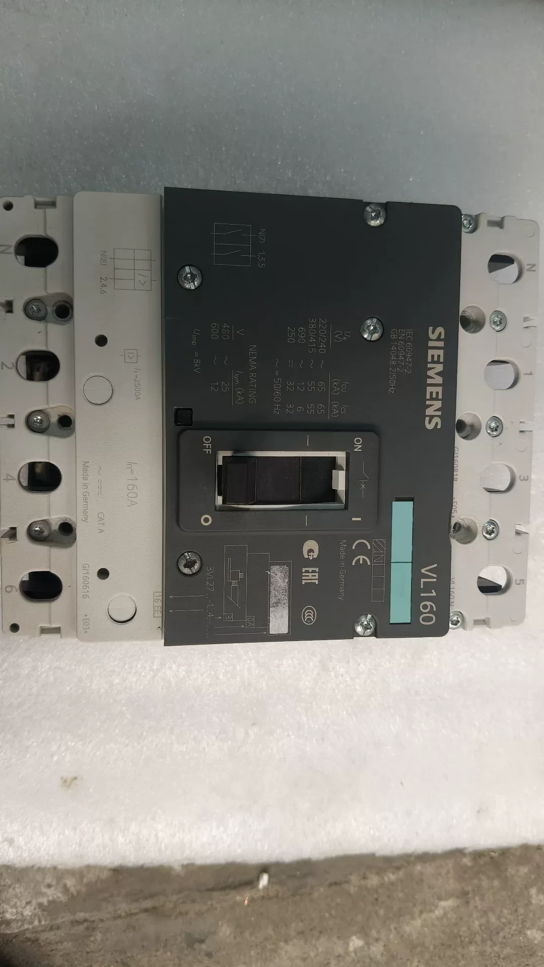 Siemens 3VL2716-1AA43-0AA0 Industrial Automation Component product photo 1