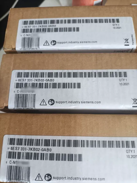 Siemens 6ES7331-7KB02-0AB0 Industrial Automation Component — product photo 2 of 3