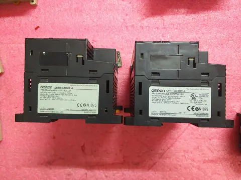 OMRON CP1H-X40DR-A PLC Module — product photo 3 of 5