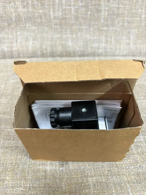 White Label 8141-PL1-B / 0417-014 Industrial Sensor product photo 2