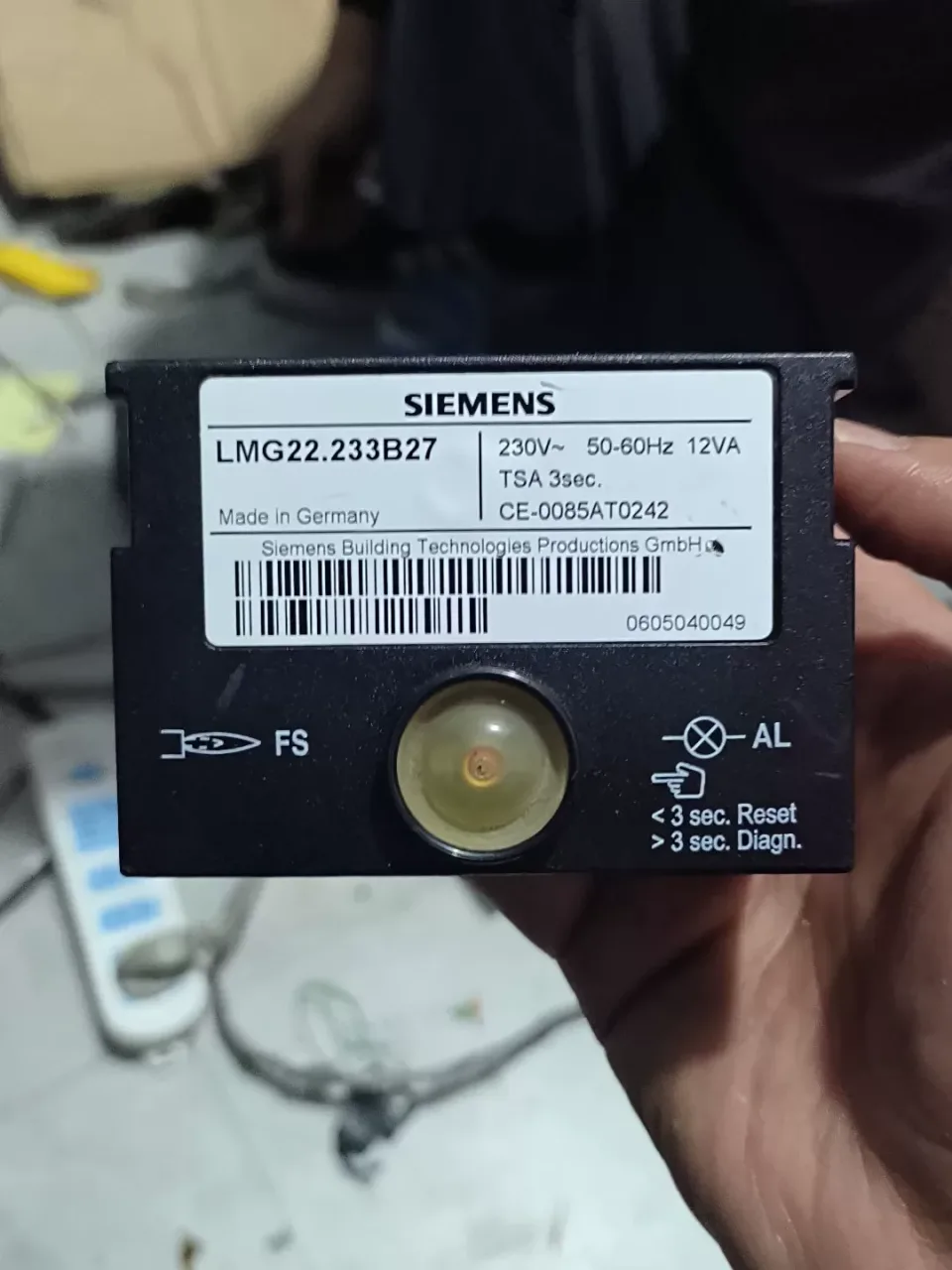 Siemens LMG22.233B27 Industrial Control Board product photo 1