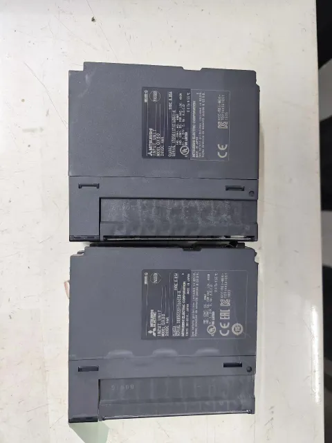 Mitsubishi Electric QX80 Industrial Automation Component — product photo 25 of 42
