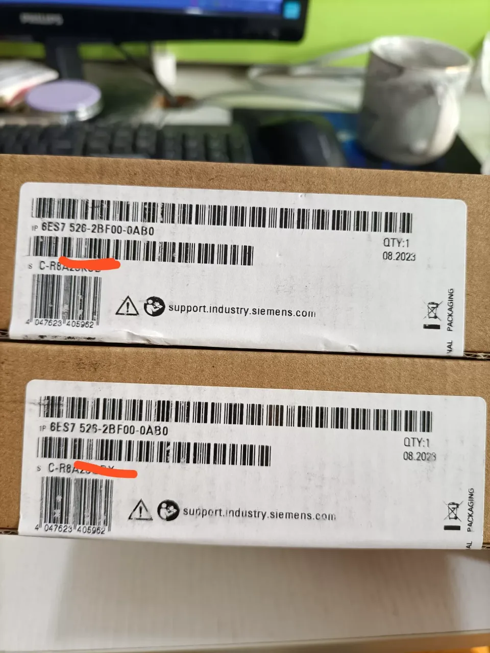 Siemens 6ES7 526-2BF00-0AB0 Industrial Automation Component — product photo 1 of 17