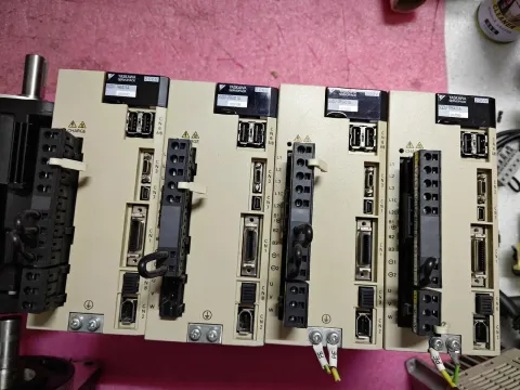 Yaskawa SGDV-7R6A11A002000 / SGMGV-09ADC6C Motor & Drive Component product photo 4