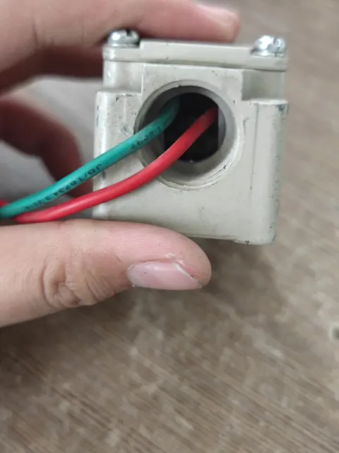 OMRON WLD3 Industrial Sensor product photo 2