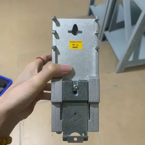 Siemens 6GK5 108-0BA00-2AC2 Industrial Sensor — product photo 6 of 8
