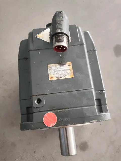 Siemens 1FK7083-2AF71-1RG1 Motor & Drive Component product photo 3