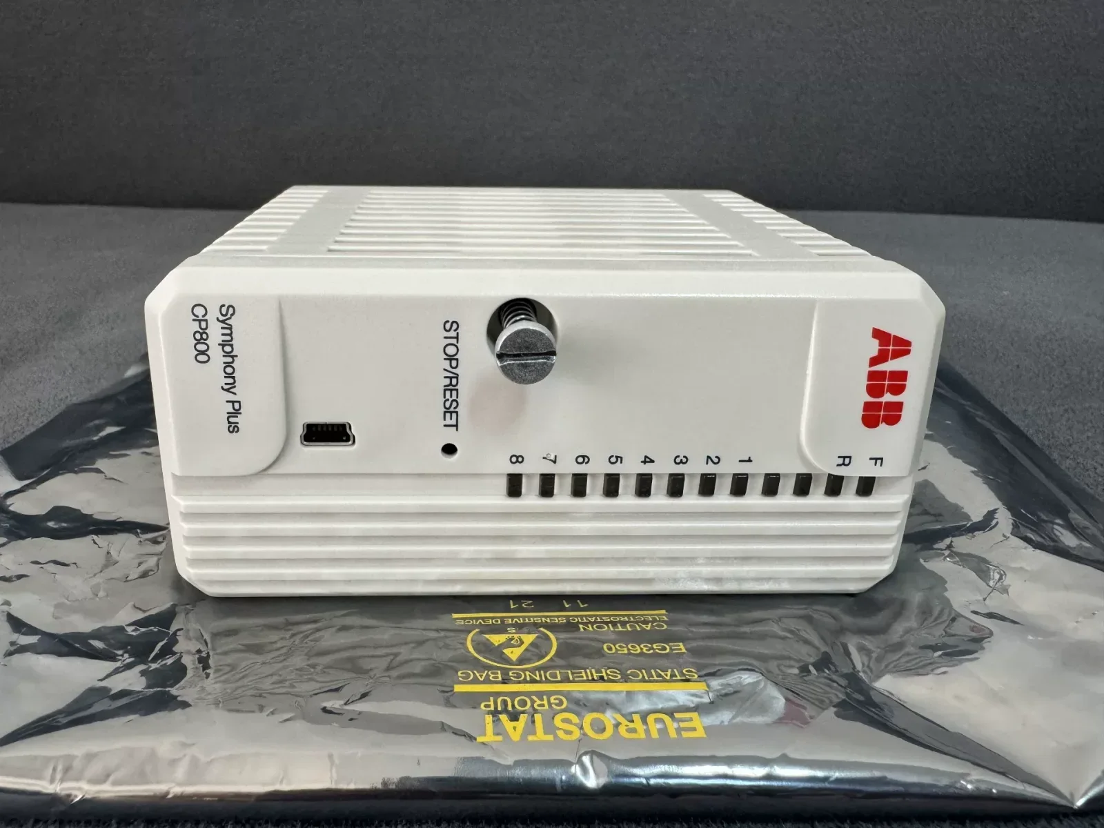 ABB CP800 Industrial Automation Component product photo 1