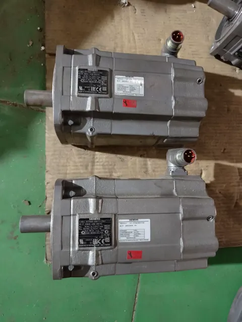 Siemens 1FT7064-5WF71-1FA1 Motor & Drive Component — product photo 25 of 32
