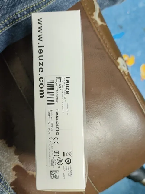 Leuze ET51.3/4P / 50127902 Industrial Sensor product photo 1