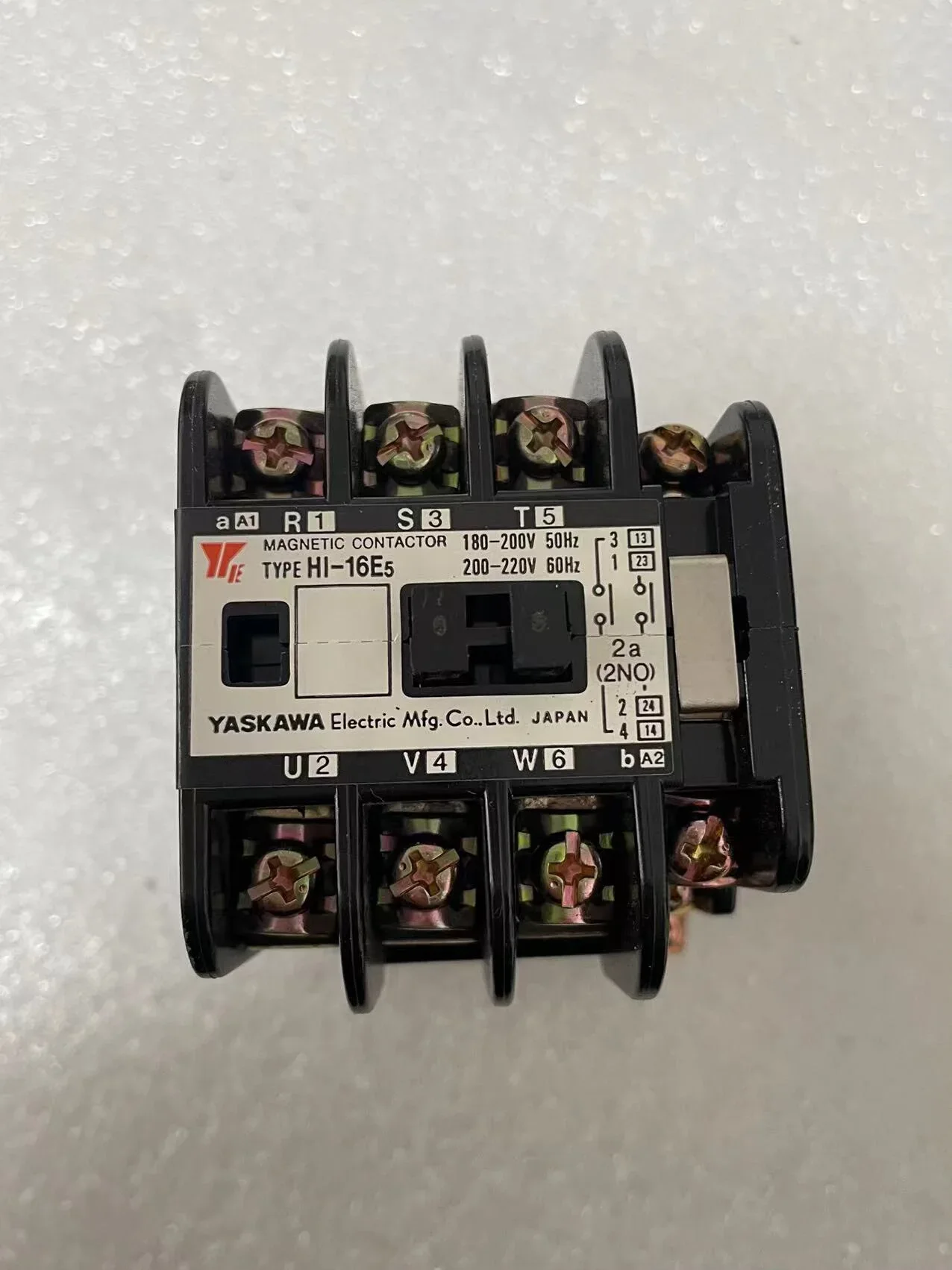 Yaskawa HI-16E5 Industrial Relay product photo 1