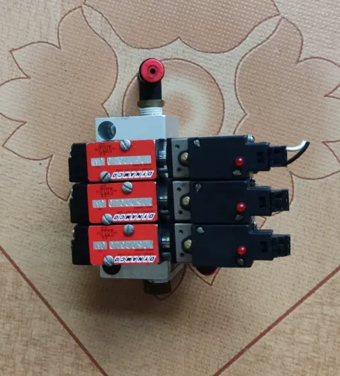 DYNAMCO D2522GL-JV Industrial Automation Component product photo 1