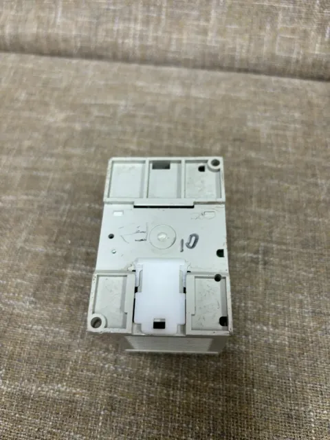 Mitsubishi Electric FX1S-14MR-001 PLC Module — product photo 8 of 8