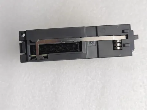 Mitsubishi Electric QY80 PLC Module — product photo 10 of 42