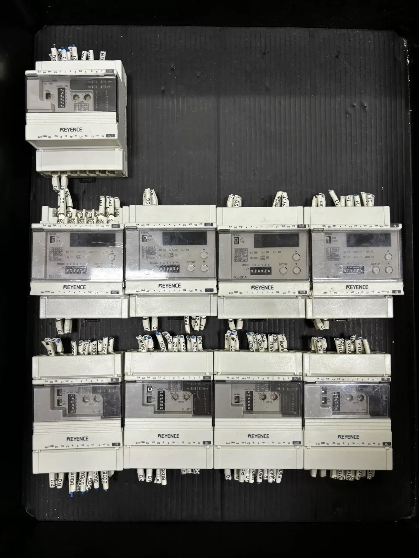 KEYENCE KL-16BX; KL-2DA; KL-4AD; KL-16BR; KL-16BT PLC Module product photo 1