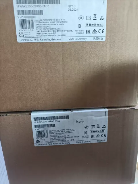 Siemens 6GK5206-2BB00-2AC2 Industrial Sensor — product photo 2 of 6