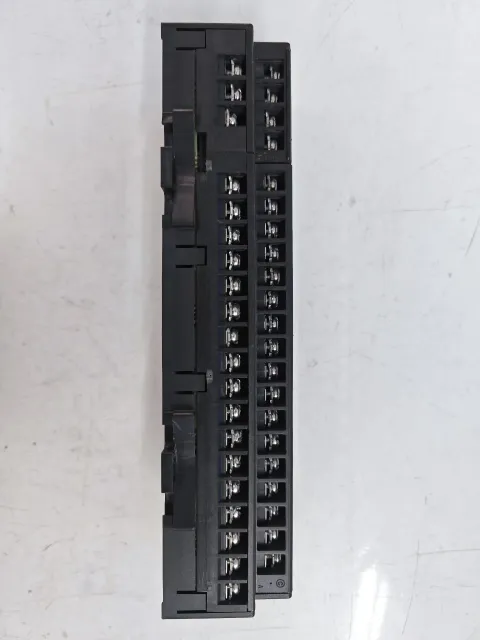 Mitsubishi Electric AJ65SBTB1-32DT1 I/O Module product photo 4