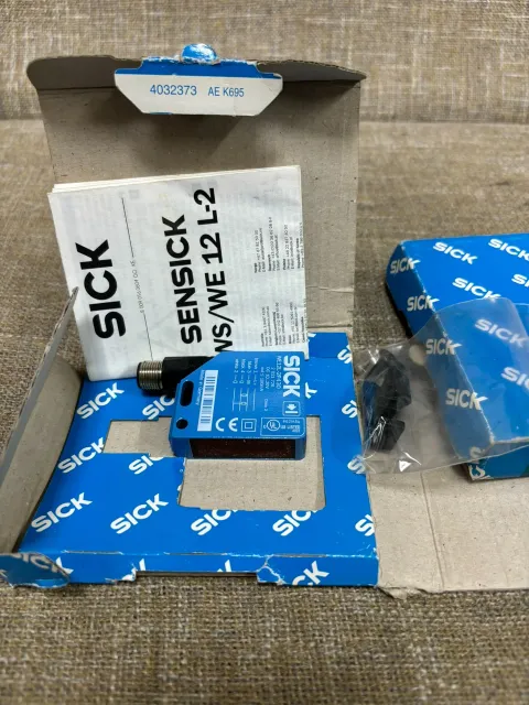 SICK WE12L-2P430 / 2021726 Industrial Sensor product photo 3