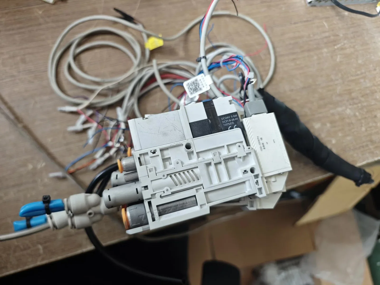 E-MC EZA12K-N Industrial Sensor product photo 1