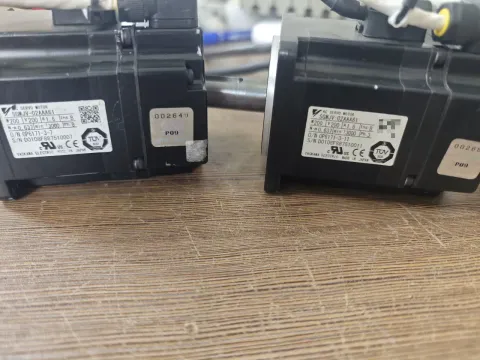 Yaskawa SGMJV-04ADA61 Motor & Drive Component product photo 2