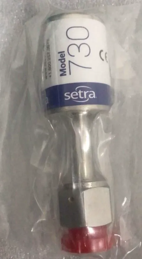 Setra 730G010TAD82CD9A Industrial Sensor — product photo 15 of 18